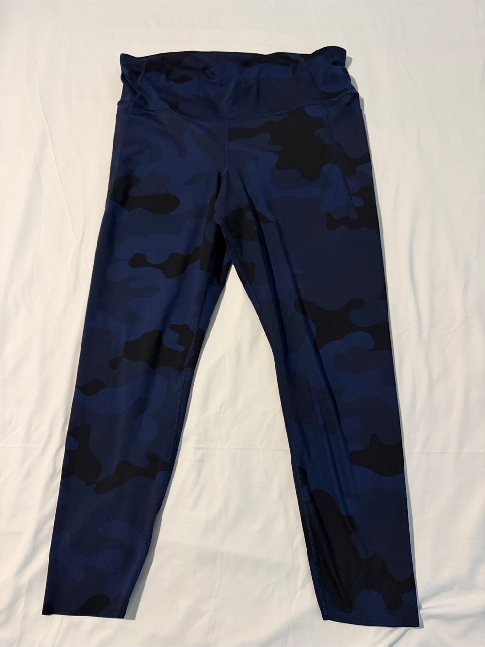 GAP Blue and Black Camo High-Rise Leggings
